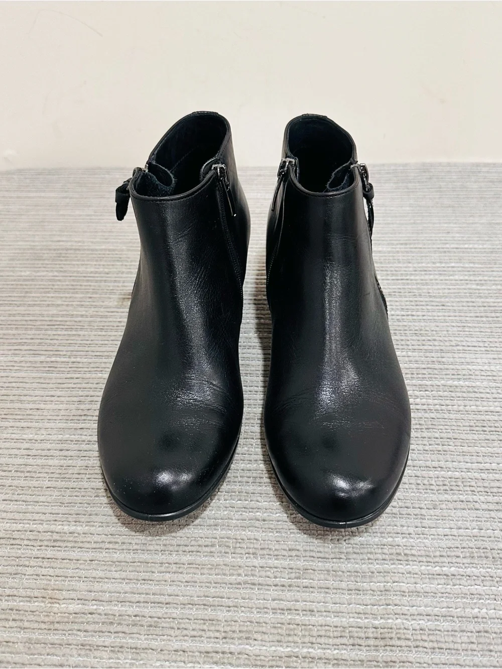 ECCO Shape M 35 Leather Ankle Boots Black Side Zip Booties Women’s Size 7